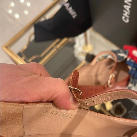 Chanel Rare Runway MarieJane Wedge Brown Floral Heels Size 7.5 M - Picture 11 of 16